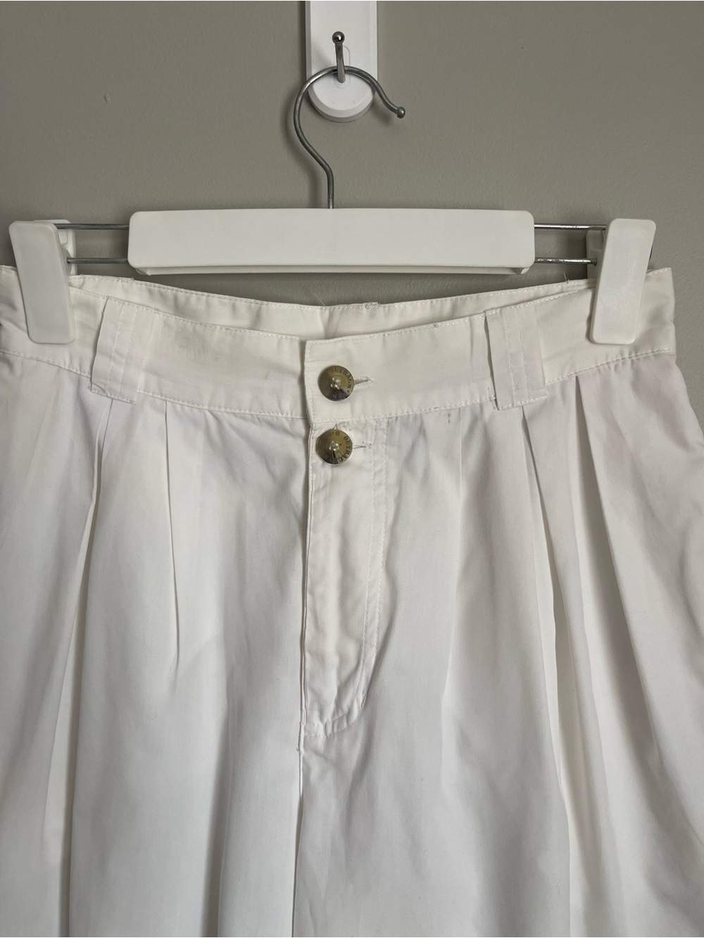 OUTBACK RED | Vintage White Pleated High-Waisted Shorts Sz 10 - Picture 3 of 11